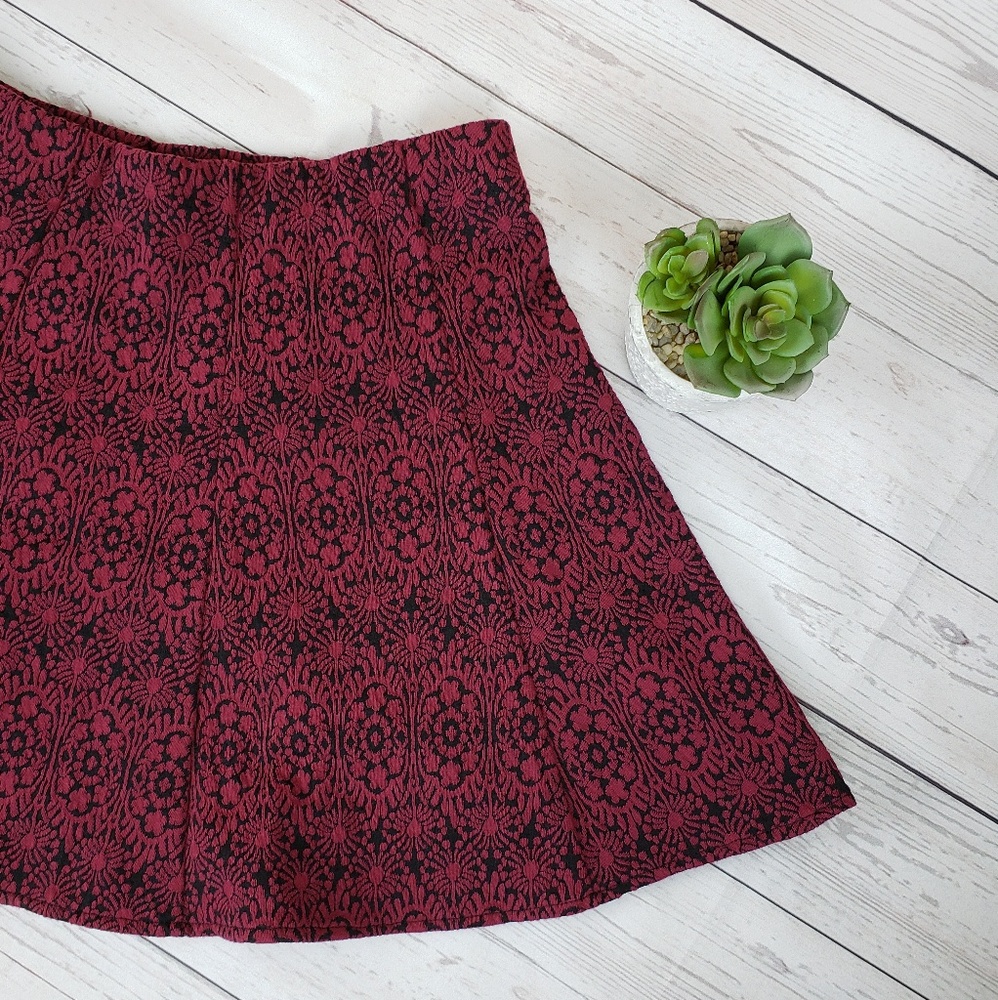 Aeropostale Burgundy/Black Design Skater Skirt